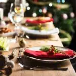 creer une table de noel chic et chaleureuse 1